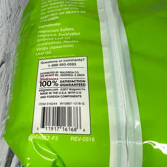 Walgreens Eucalyptus Epsom Salt Bath Crystal Bath Soak Detox Calm Relax 3LB - Picture 2 of 4